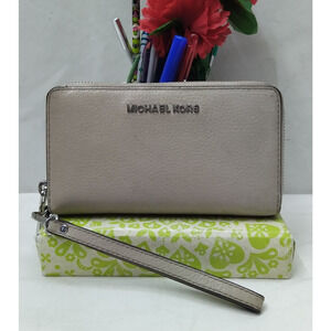 Michael Kors Gray Leather Zip Around Credit Card ID Window Wristlet Wallet